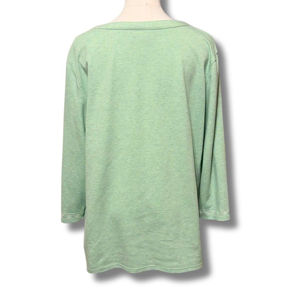 Alfred Dunner Embroidered Floral & Hummingbird Top – Size Medium | Cozy Classic - Picture 6 of 9